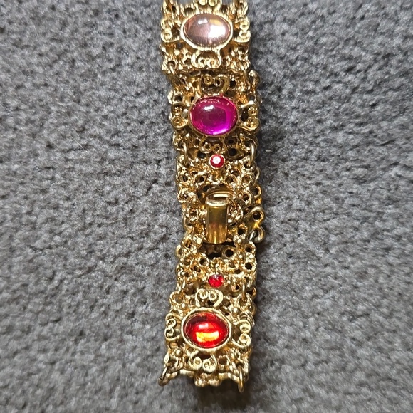 Vintage Gold Tone Ornate Bracelet with Multicolor Stones VGUC - Picture 12 of 14
